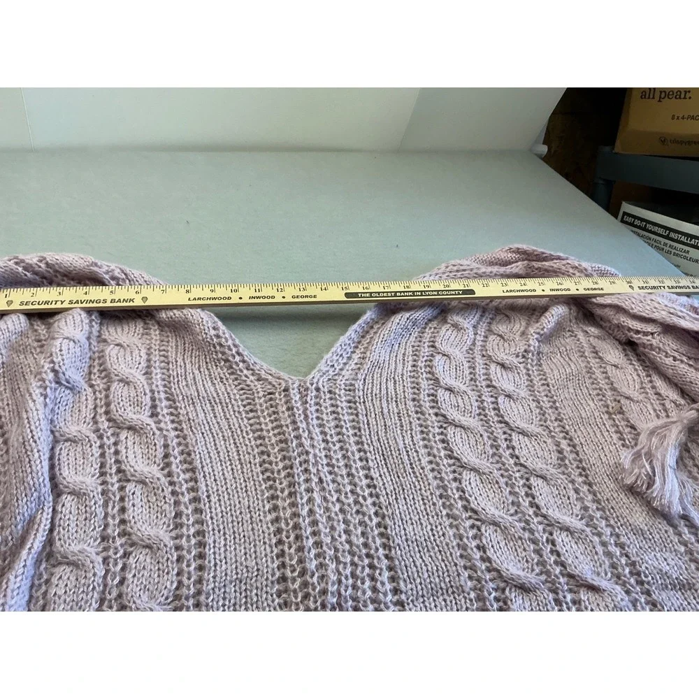 Lavender Cable Knit Shawl Wrap Tassel Detail One Size Boho Chic‎